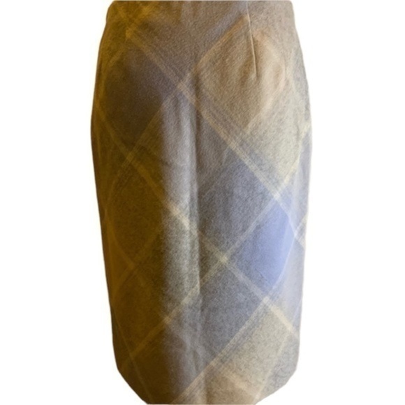 Ann Taylor wool blend Skirt - Picture 2 of 5